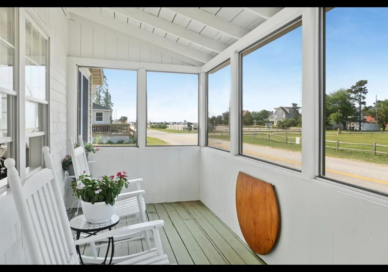 Pine Point Beach House With Deck, Fire Pit & Porch Scarborough Bagian luar foto